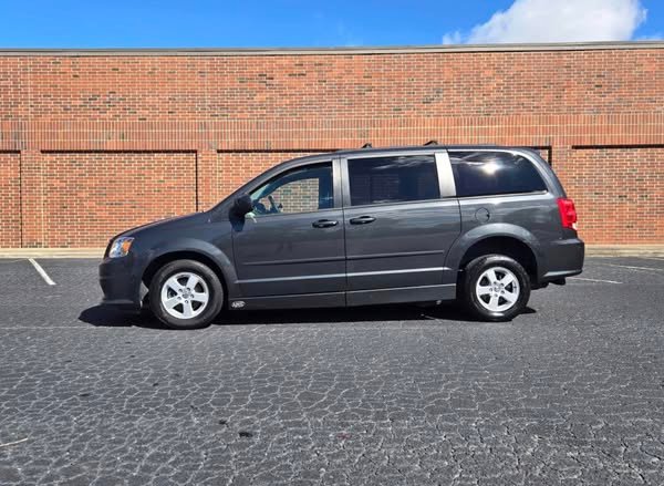 
								2012 Dodge Grand Caravan Passenger SXT Minivan full									