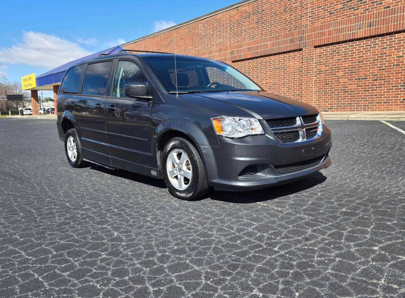 
								2012 Dodge Grand Caravan Passenger SXT Minivan full									